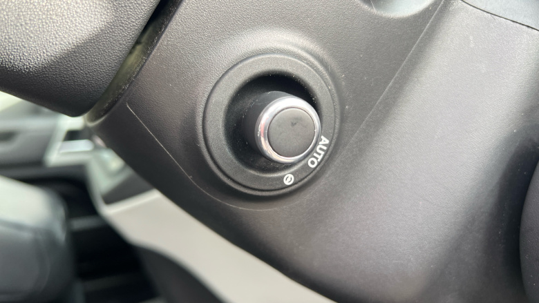 Land Rover Defender 2.0 D240 HSE 110 5dr Auto [6 Seat] Diesel Estate